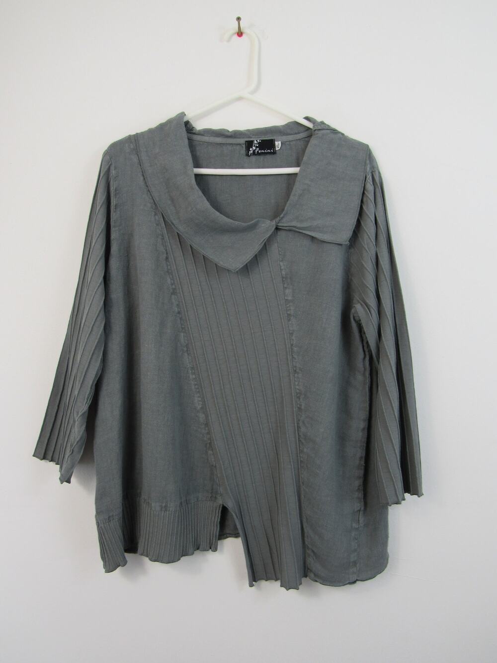 Fenini XL Gray Asymmetrical Crinkle Top Mixed Media Artsy Lagenlook Linen Cotton